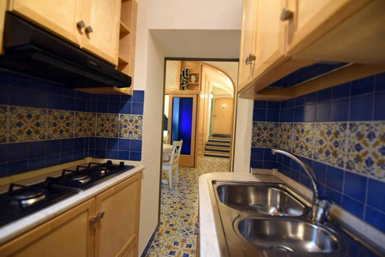 アトラーニCasa De Rosaアパートメント エクステリア 写真
